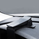 UGREEN-Car-Holder-mounted-on-dashboard-black