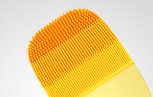 InFace-Electric-Sonic-Facial-Cleansing-Brush-MS2000-yellow